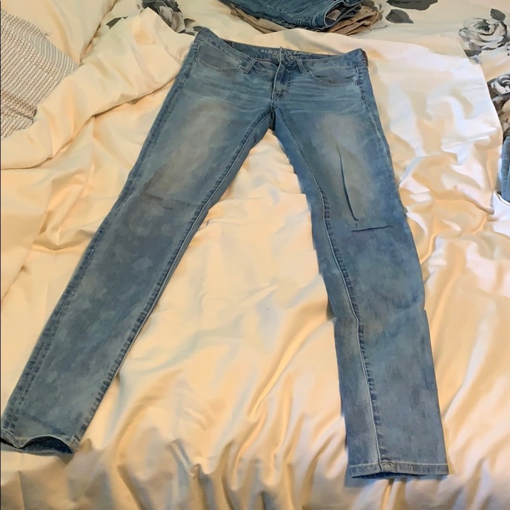 American Eagle light acid wash jeans
